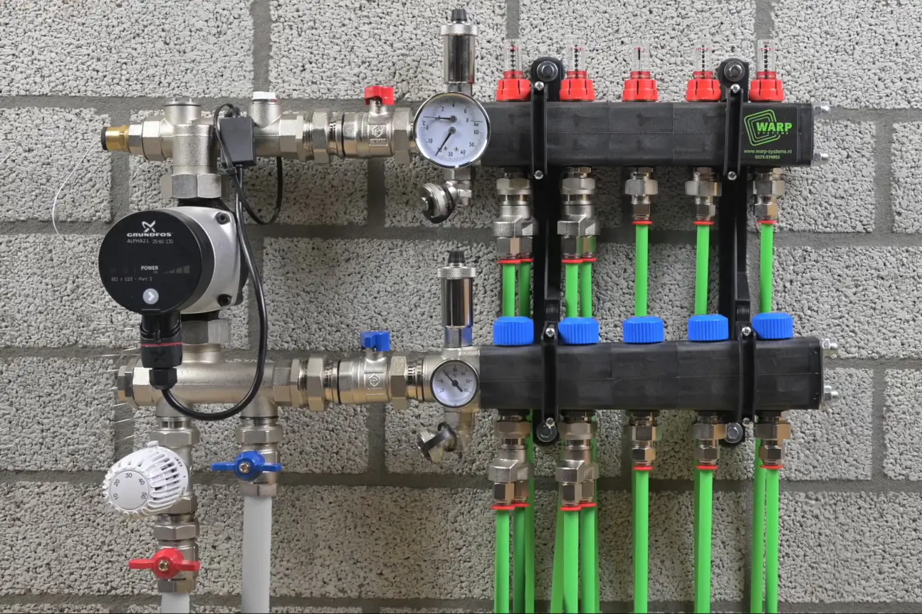 Connecting the manifold to the Boiler.